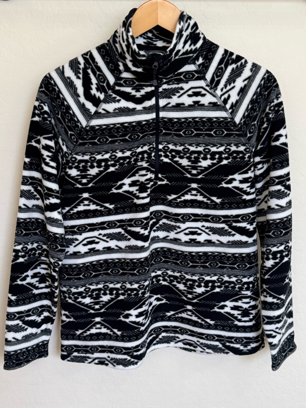 Eddie Bauer Women Southwestern Aztec Fleece Pullover 1/4 Zip Medium Black White